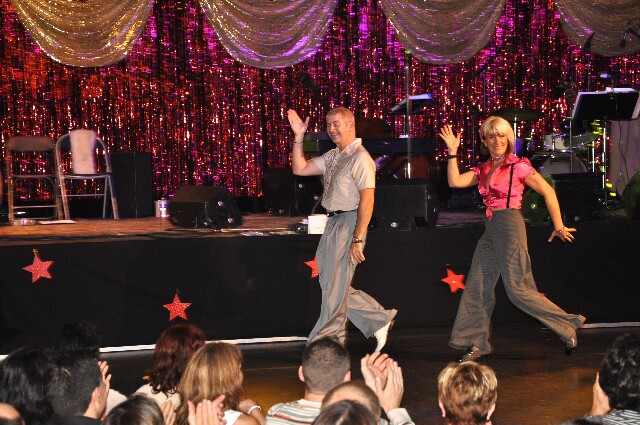 min 2008 11 08 fous swing 195